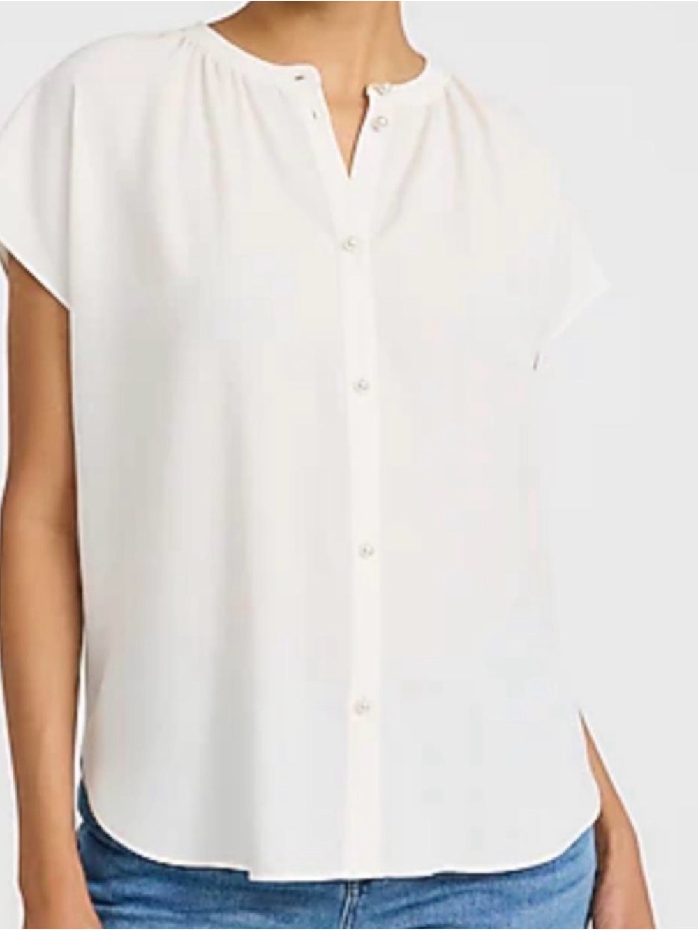 Express Women’s White Button-Front Short Sleeve Blouse size L but runs big